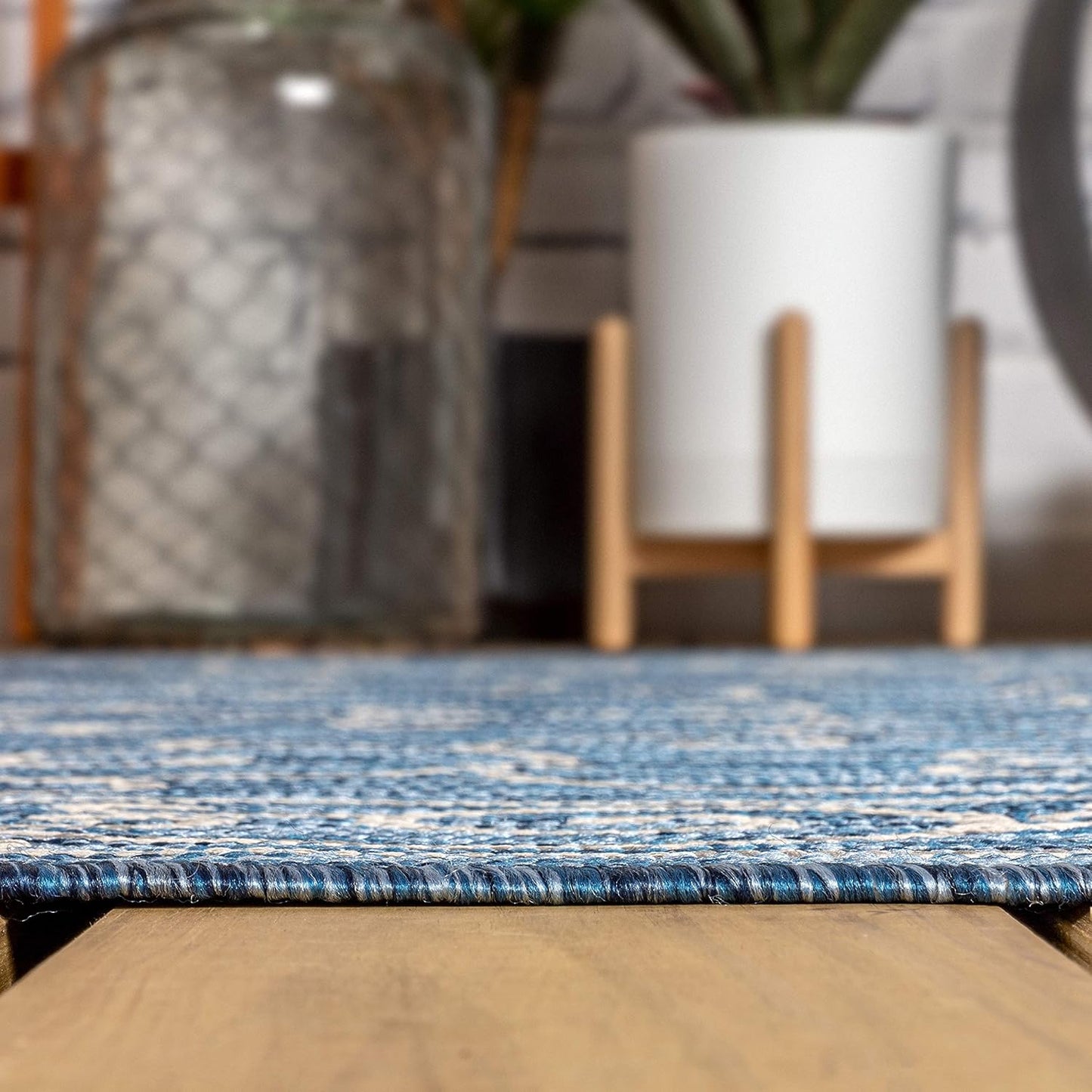 JONATHAN Y Vintage Filigree Indoor Outdoor Square Area Rug 9X9 Navy/Gray, Charleston Textured Weave for Backyard, Patio, Porch, Easy-Cleaning, High Traffic, Pet-Friendly, Non-Shedding (SMB106D-9SQ)