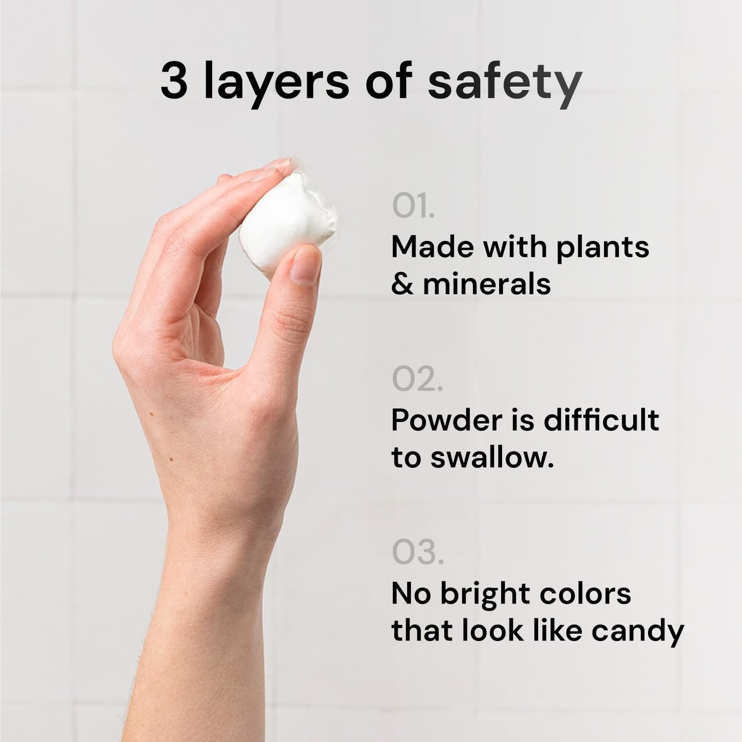 Grab Green 3-in-1 Laundry Detergent Pods, 132 Count, Vetiver Scent, Plant and Mineral Based, Superior Cleaning Power, Stain Remover, Brightens Clothes