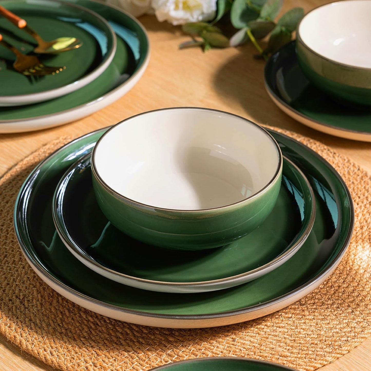 GBHOME Ceramic Dinnerware Sets, 18 Pieces Stoneware Dinnerware Set, Plates and Bowls Sets, Dishwasher & Microwave Safe,Dishes Set | Service for 6