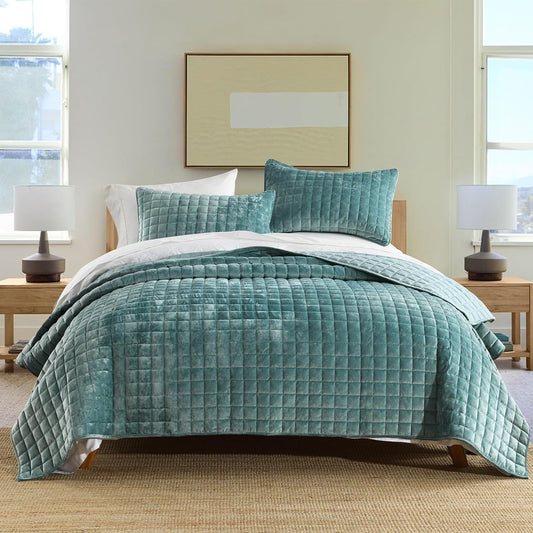 Secgo California King Comforter Set for Bed - Velvet Quilts California King Size, Black Bedspreads (120 * 110 Inch) with 2 Pillow Shams, Patchwork Reversible Lightweight Bedding