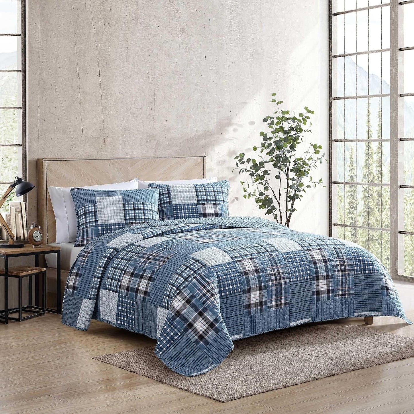 Eddie Bauer - King Quilt Set, Reversible Cotton Bedding with Matching Shams, Classic Floral Home Decor with Plaid Reverse (Flower Field Green, King)