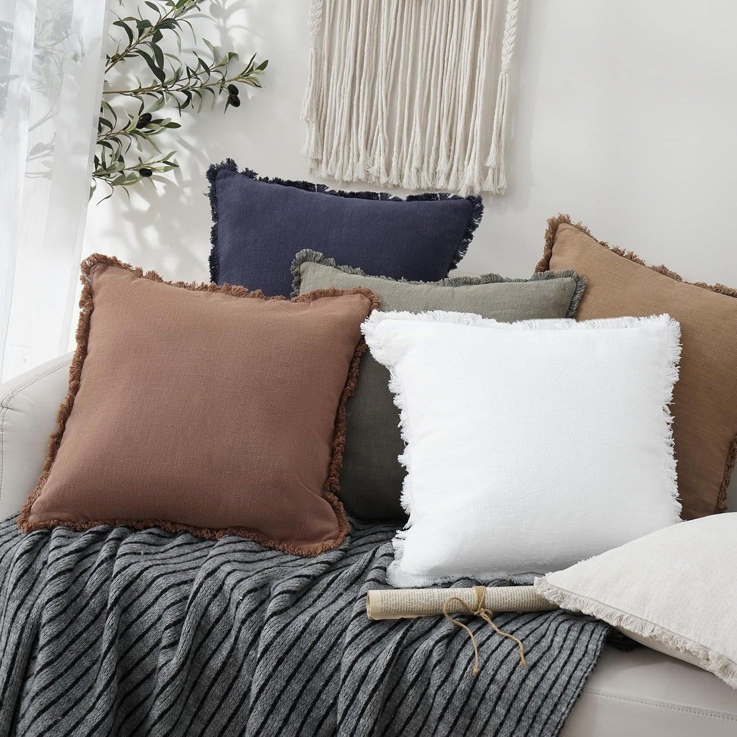 Foindtower Set of 2 Decorative Linen Fringe Throw Pillow Covers Cozy Boho Farmhouse Cushion Cover with Tassels Soft Accent Pillowcase for Couch Sofa Bed Living Room Home Decor, 26×26 Inch, Rust