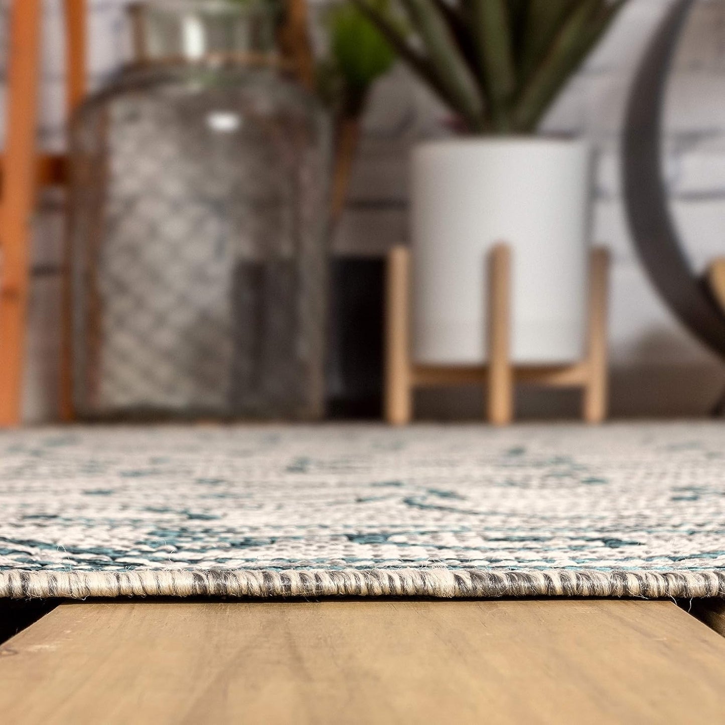 JONATHAN Y Vintage Filigree Indoor Outdoor Area Rug 3X5 Gray/Teal, Charleston Textured Weave for Backyard, Patio, Porch, Easy-Cleaning, High Traffic, Pet-Friendly, Non-Shedding (SMB106E-3)