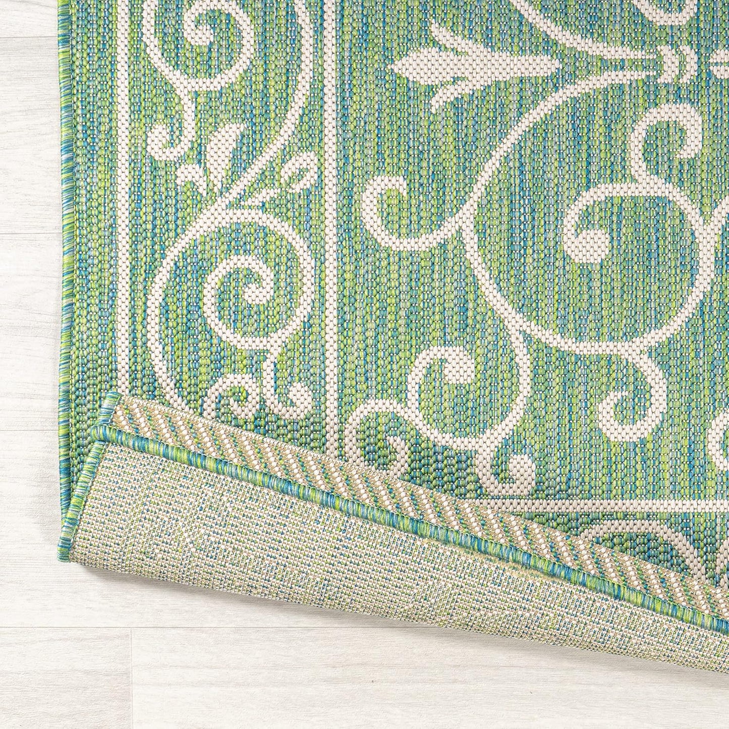 JONATHAN Y Vintage Filigree Indoor Outdoor Runner Rug 2X8 Green/Ivory, Charleston Textured Weave for Backyard, Patio, Porch, Easy-Cleaning, High Traffic, Pet-Friendly, Non-Shedding (SMB106K-28)